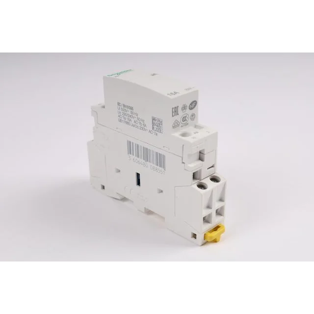 A9C22715 Schneider Electric - Használt