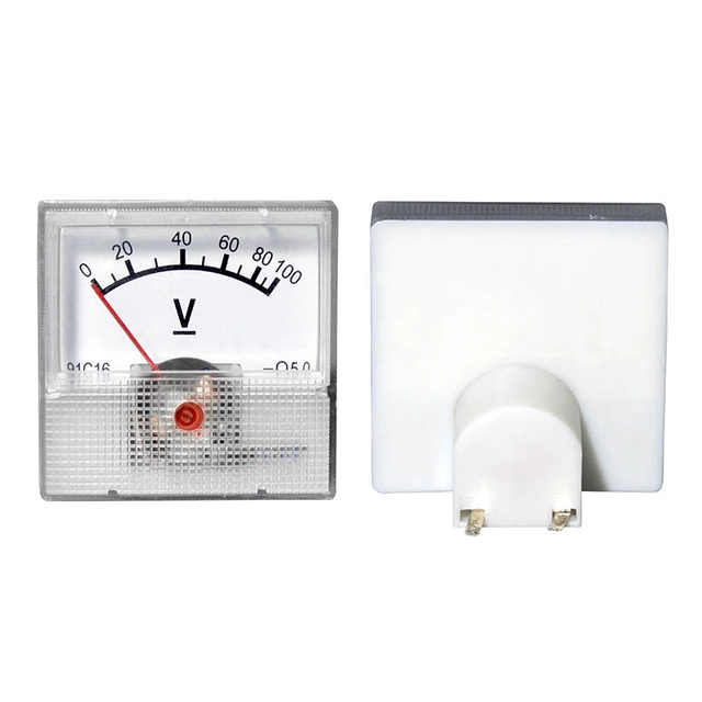 Analoge meter vierkante voltmeter