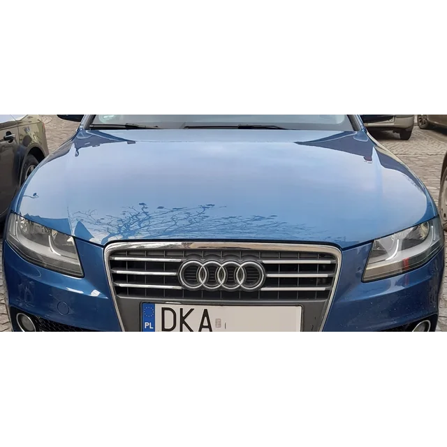 AUDI A4 B8 - baguettes chromées sur mannequin GRILL CHROME