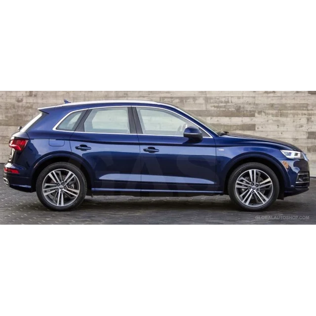 Audi Q5 - benzi CROMATE pe ușile laterale decorative cromate