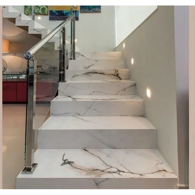 Baldosas de escalera GOLD MARBLE con banda de rodadura de mármol STRIP 120x30 BRILLO