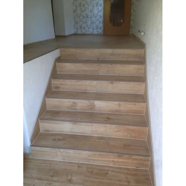 Baldosas imitación madera baratas para escaleras, 30x60 ROBLE DORADO, estructura de madera