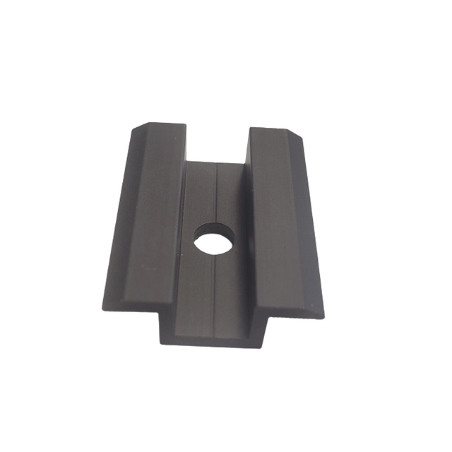 Black middle clamp 35 mm photovoltaics