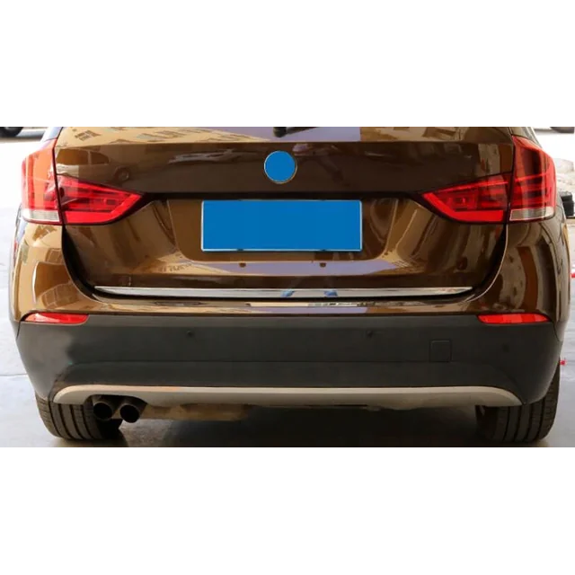 BMW X1 E84 - BANĂ CROMATĂ cromată pe capacul portbagajului Spate