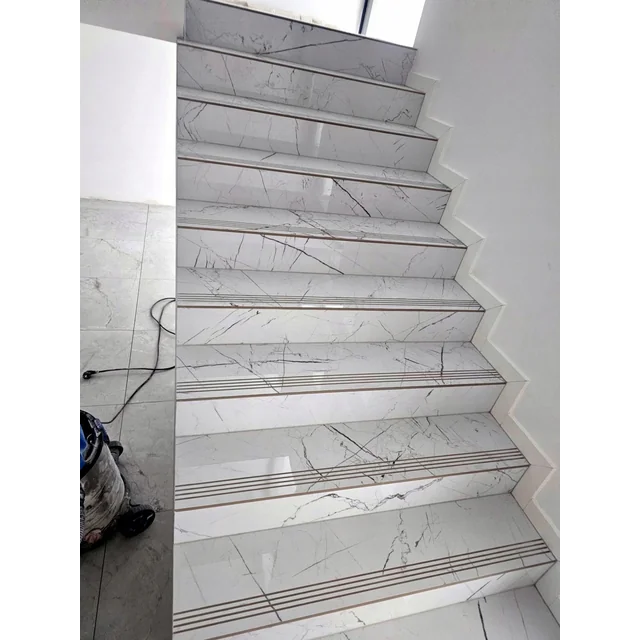 Carreau de marche d'escalier poli Marmo Thassos Blanc 120x30 GLOSS