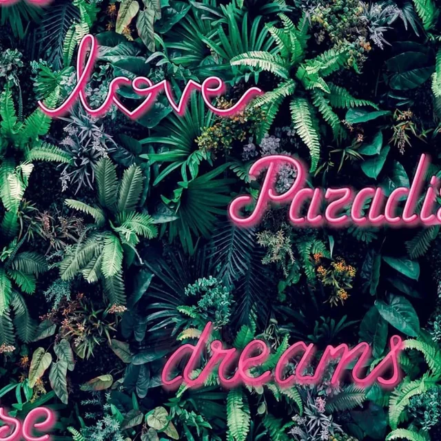 „Good Vibes“ tapetai Neoniniai laiškai su augalais, žalia ir rožinė