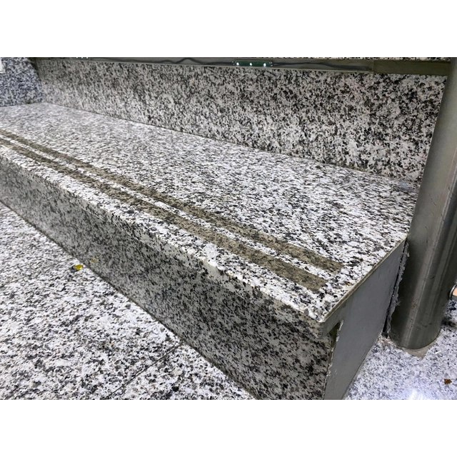 GRANIT pour escaliers 100x30x2 MARCHE EN PIERRE naturelle