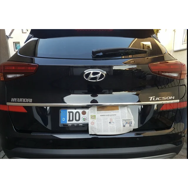 Hyundai TUCSON 2019+ CHROME STRIP ON THE FLAP ABOVE THE TAB