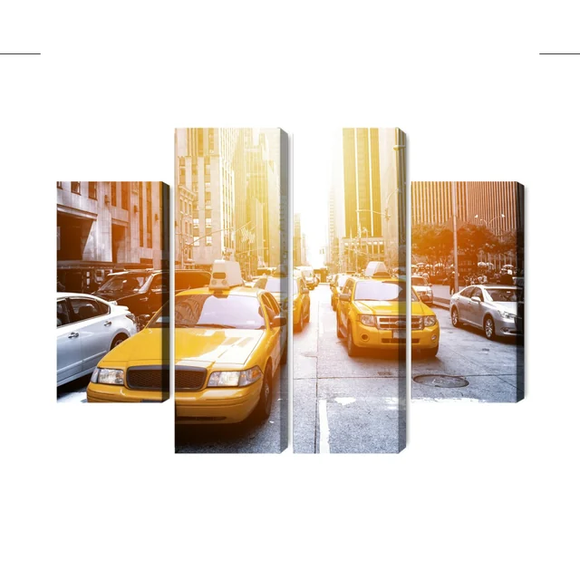 Image d'un taxi multi-pièces sous le soleil de New York