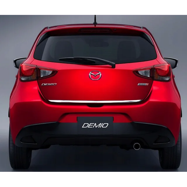 Λωρίδα Mazda DEMIO - ΧΡΩΜΙΟ στο καπό του πορτμπαγκάζ