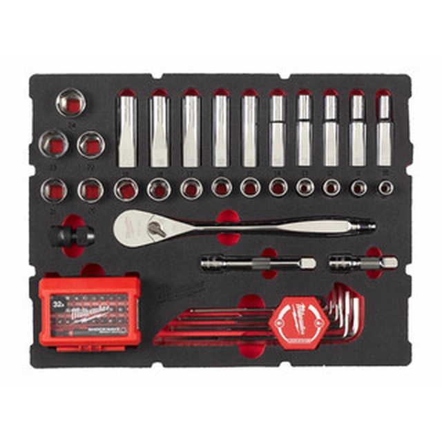 Milwaukee bit and socket set with ratchet driver