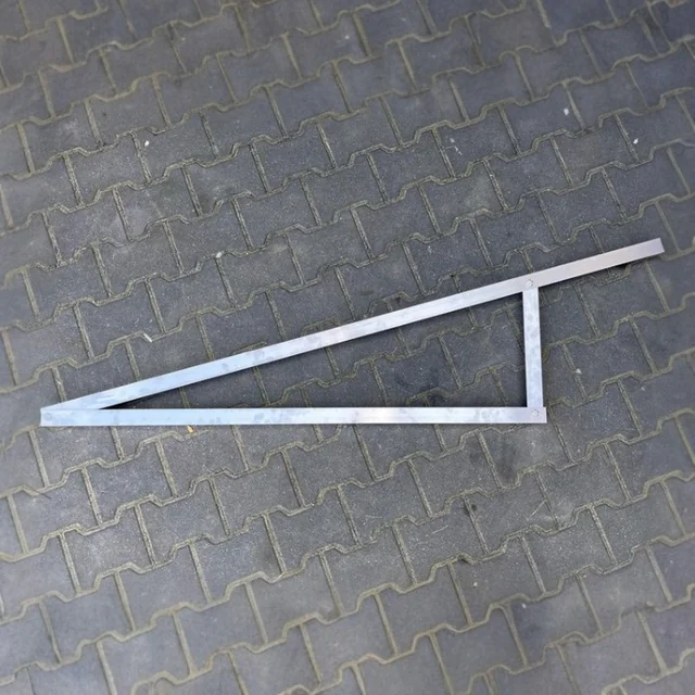 Montažni trokut, postavljeni kvadrat PV 15° okomito + fotonaponski vijci