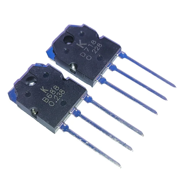 Par de transistores 2SD718 y 2SB688