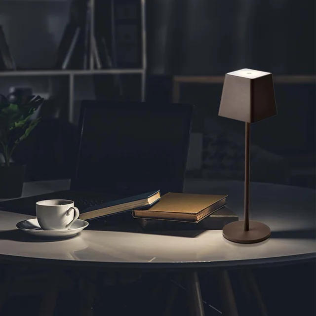 Rechargeable Table Lamps - IP54 - Corten - 2W - 200 Lumens - 3000K