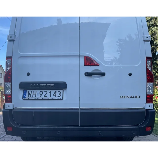 Renault MASTER - APARELHOS CROMADOS na porta traseira