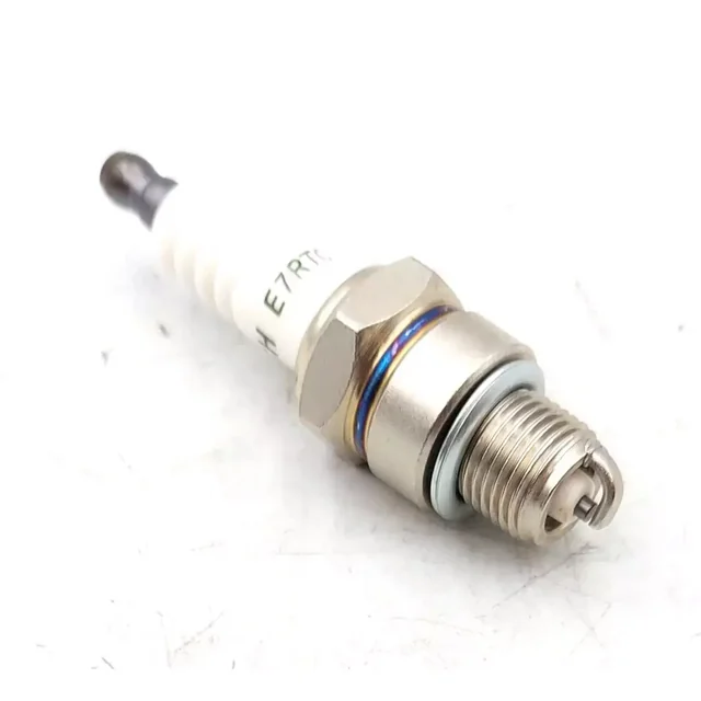 #S104 SPARK PLUG FOR GARDEN DEDRA PETROL LAWNMOWER DED8725Q-53L