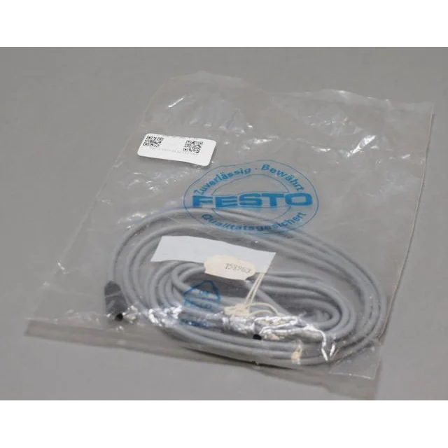 SIM-M8-4WD-5-PU Festo - New Factory Sealed