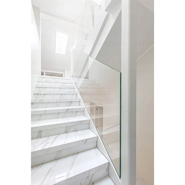 Stair tiles with drip 100x30 marble-like