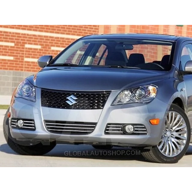 Suzuki Kizashi: tiras cromadas, parrilla cromada, ajuste de parachoques ficticio