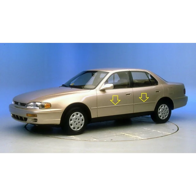 Toyota Camry 1992-1996 – Chrom-Seitentürleisten, Chromschutz