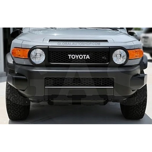 Toyota FJ Cruiser - Ajuste de manequins de pára-choques com tiras cromadas