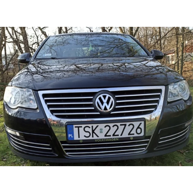 VW PASSAT B6 - CHROME strips on the lower grill WITHOUT HALLS