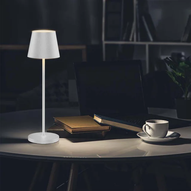 Wireless Charging Table Lamps - IP54 - 2W - 200 Lumens - 3000K