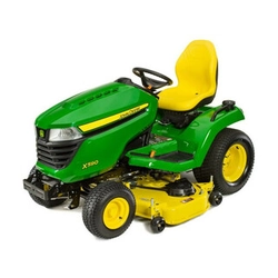 John Deere X590 lawn tractor with mower and grass catcher