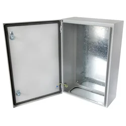 700x500x200mm Panel metálico industrial eléctrico con contrapanel galvanizado IP66 1000V 630A pintado electrostáticamente