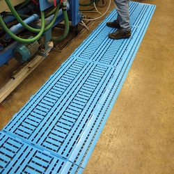 Mat Work Deck - a durable system of floor tiles