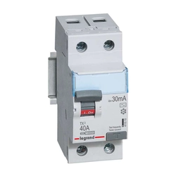 Residual current circuit breaker (RCCB) Legrand 411510 DIN rail AC 50 Hz IP20