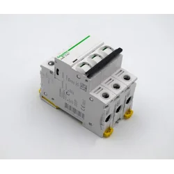 A9F75340 Schneider Electric - Used