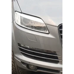 AUDI Q7 - chromen strips met halogeenlampen, bumper