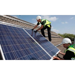 Aurinkosähkövoimalaitos 5kW+10x550W ilman asennusjärjestelmää - maahan asennettaviin järjestelmiin