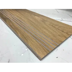 Carrelage imitation bois pour escaliers 30x60 CHÊNE DORÉ grain noeuds ANTI-SLIP