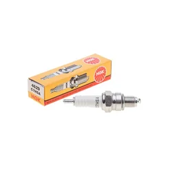 NGK spark plug C7HSA scooter 4-suwowy 4629