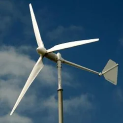 Pozioma turbina wiatrowa Rofonatura PRO 2.5/3.2Kwh + słup 9m kompletny zestaw