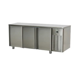 SCH - 3D/N ﻿﻿Table réfrigérante trois portes