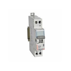 Single switch 32a with a neutral point 412902 LEGRAND