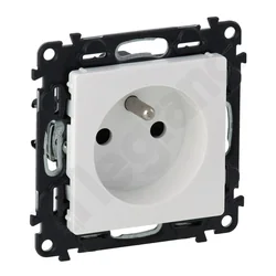 Socket 2P+Z 16 A - 250 V without shutter, white screw terminals VALENA LIFE