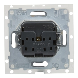 Toma 2P+Z IP44 - 16 A - 250 V~ - bornes automáticos - con persiana, BLANCO SUNO