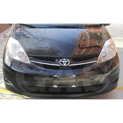 Toyota Sienna - benzi cromate, bara de protecție pentru grătar, tuning