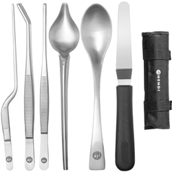 Un ensemble d&#39;outils de chef pour décorer des plats de gâteau de sushi 6 él. - satiné