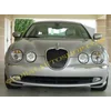 Jaguar S Type - Calandre à bandes chromées, réglage du pare-chocs factice chromé